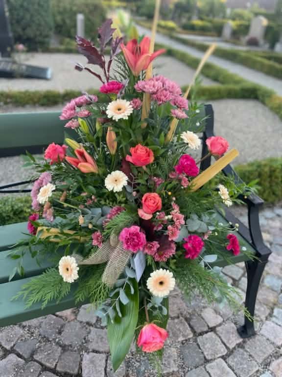 Stående dekoration i rosa toner